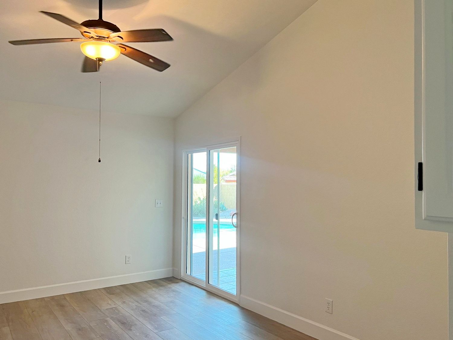 Full House Interior and Kitchen Cabinets Painting in Mesa, AZ (5)