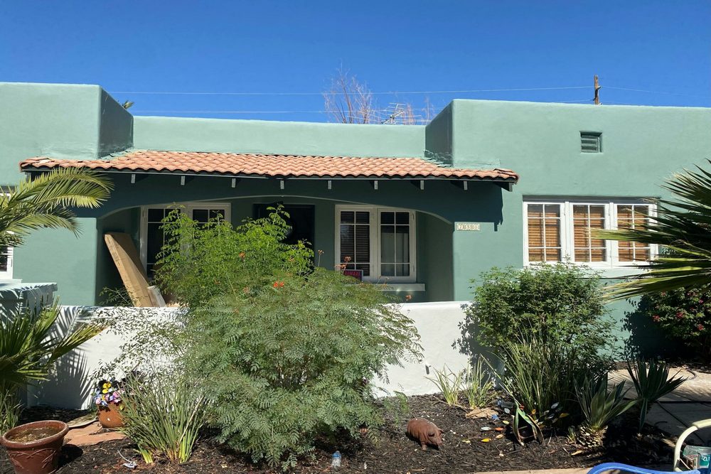 How Seasonal Changes Affect Exterior Paint and What You Can Do About It